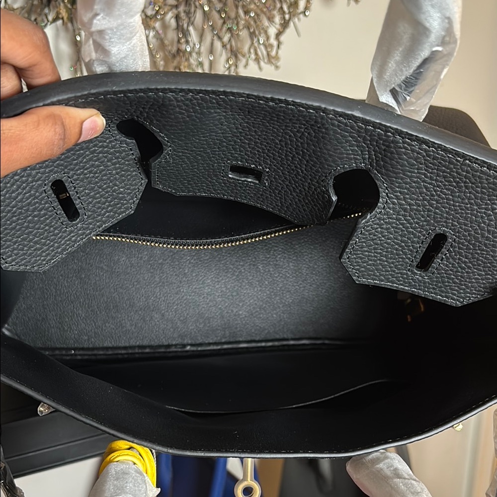 Black Genuine Leather wirkin - Picture 4 of 6